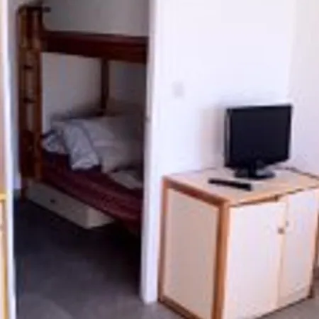 Appartement Studio Cabine Climatise Avec Piscine, Parking Et Proche Du Port - Cap D'agde - Fr-1-801-7 *